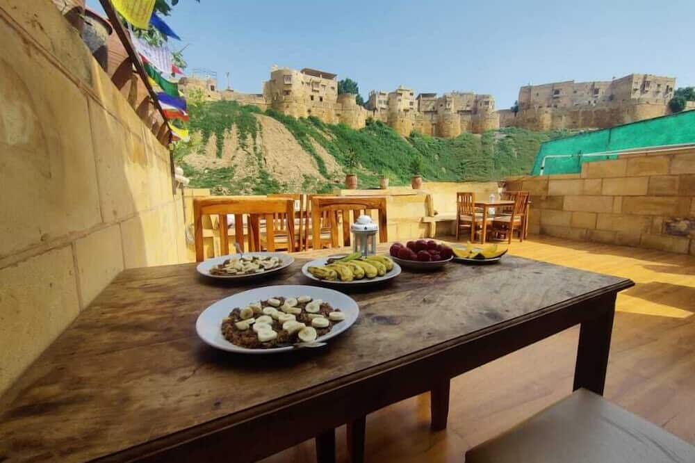 Hotel Jaswant Palace
