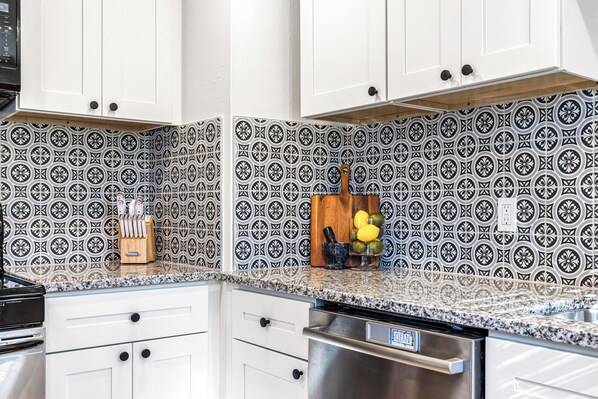 Microwave, oven, stovetop, dishwasher - Cozy 3 Bedroom/ Family Comfort & Convenient Location (Wentzville)