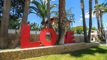 Enceinte de lâhĂ©bergement