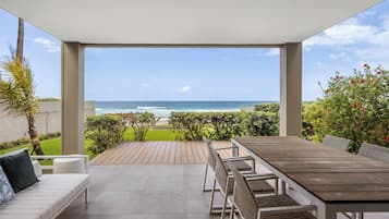 Leilighet, strandutsikt | Terrasse/patio