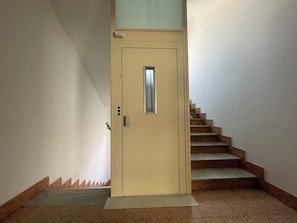 Interior - Casa Mariò: Cozy apartment on the outskirts of Siena with elevator and AC (Siena)