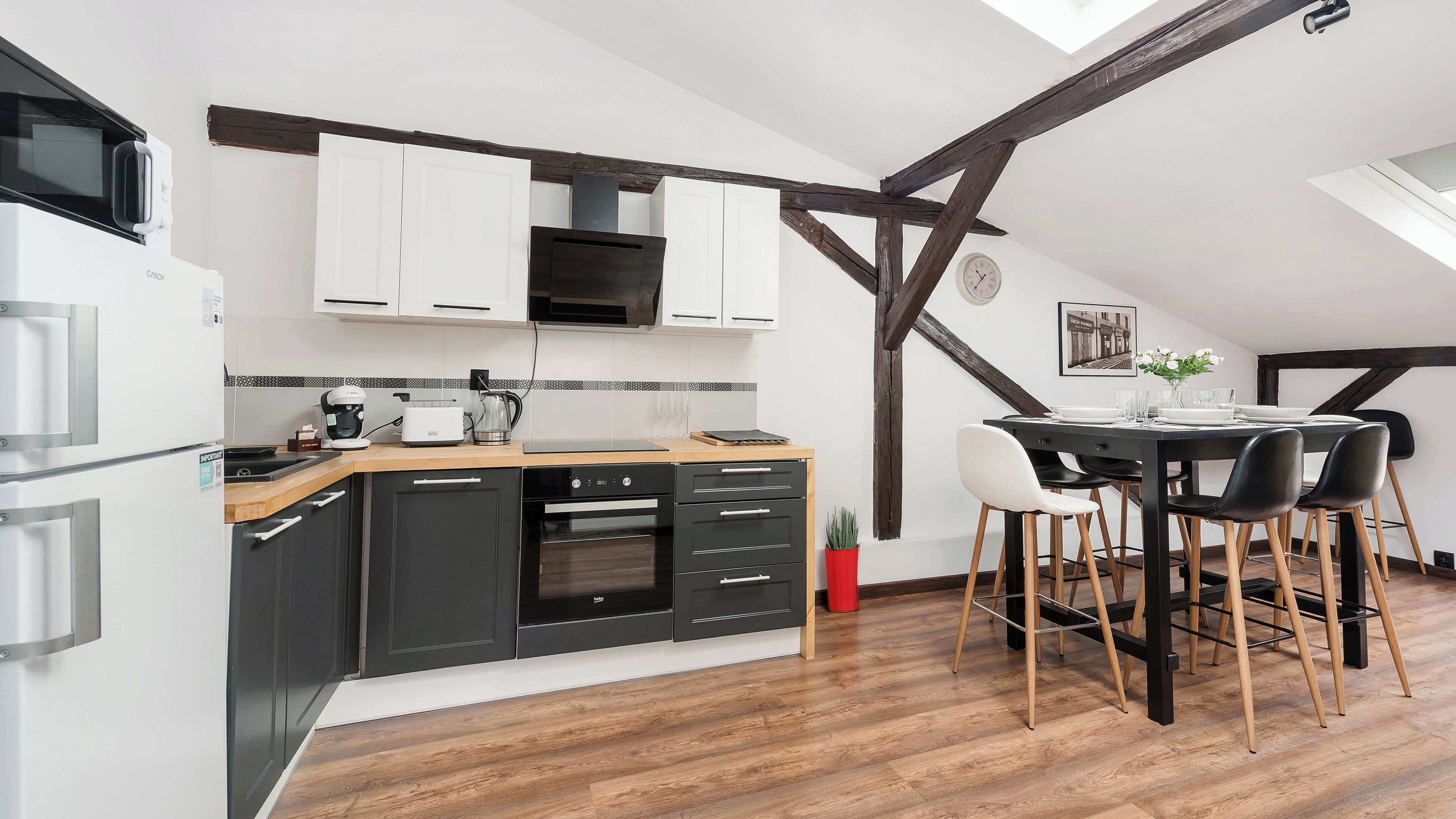 公寓 (27) | 私人厨房 | 冰箱、炉灶、电热水壶、厨具/餐具