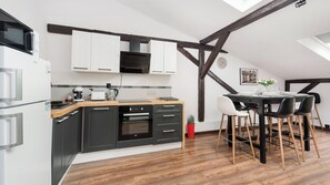 公寓 (27) | 私人廚房 | 電冰箱、爐台、電熱水壺、鍋具/餐盤/廚房用品