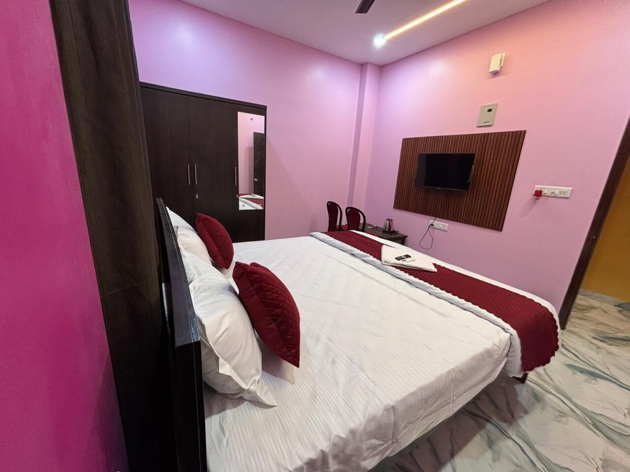 Deluxe Room, City View | Free WiFi