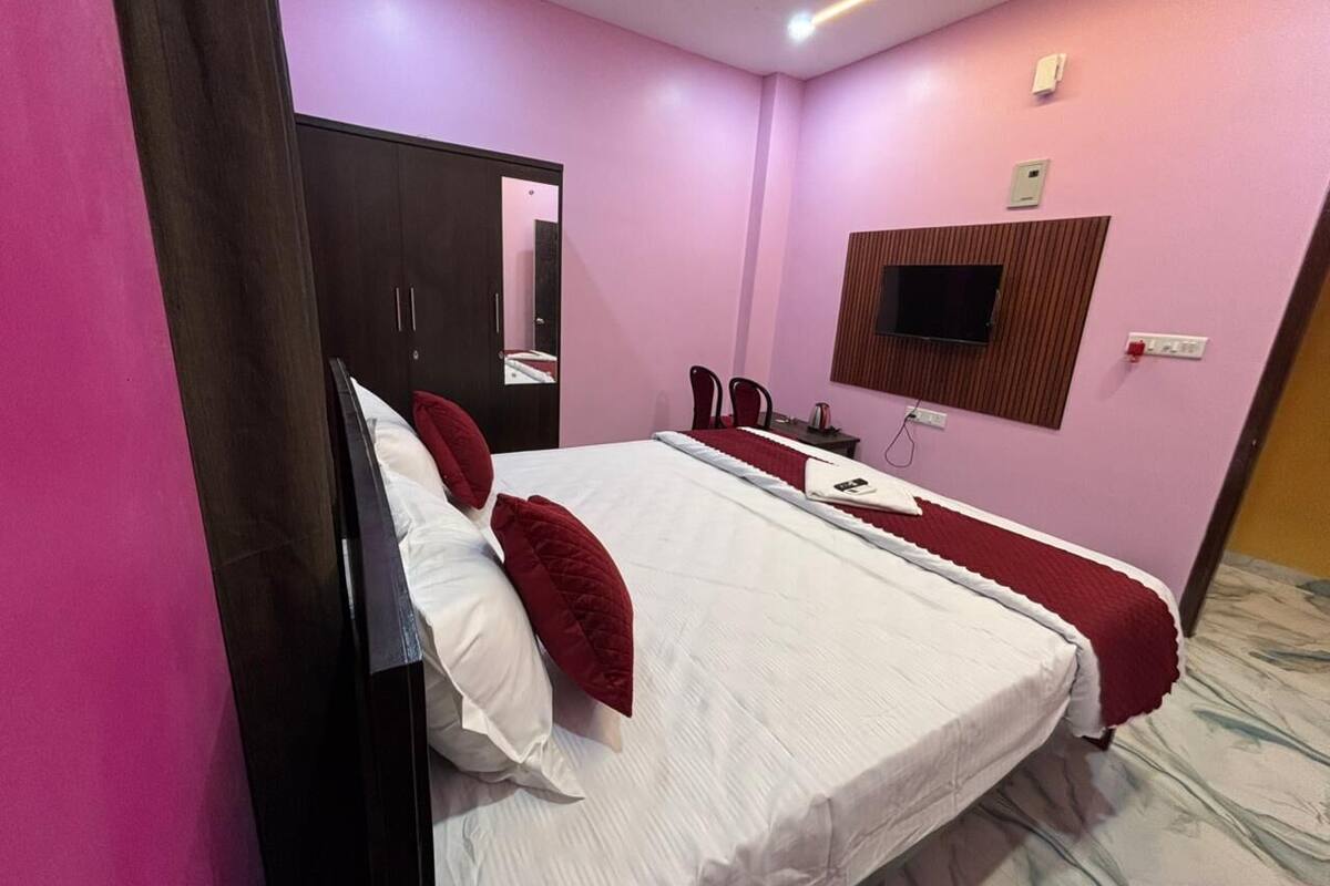 Deluxe Room, City View