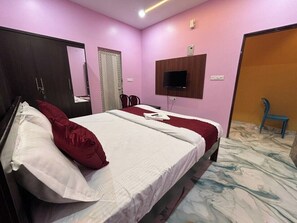 Deluxe Room, City View | Free WiFi