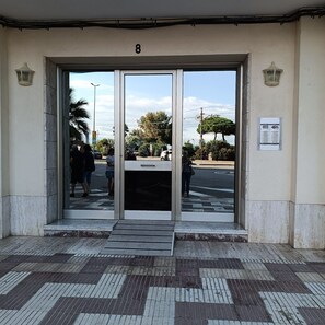 Exterior detail - ANDREA (Pineda de Mar)