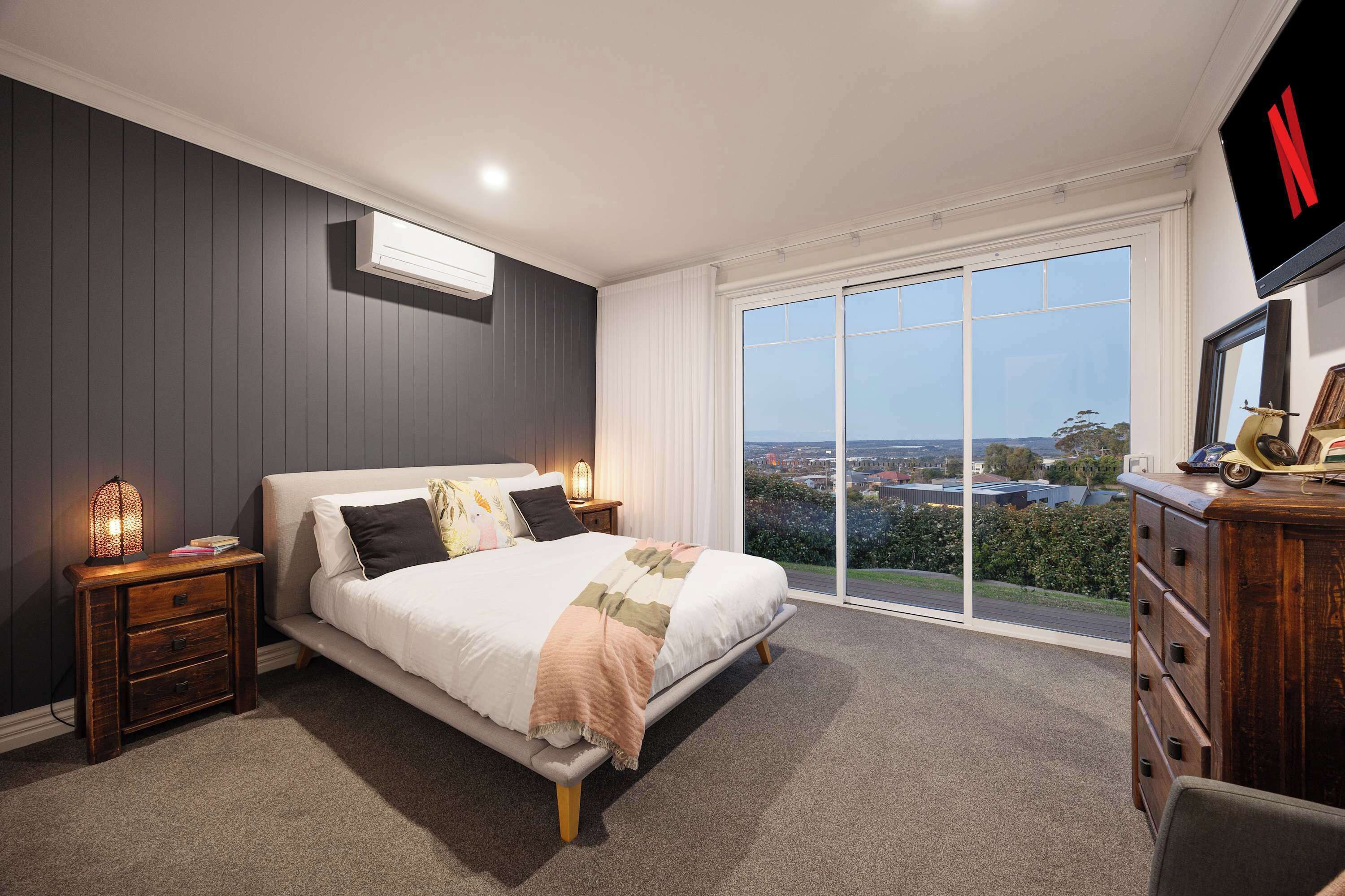 5 عدّة غرف نوم وخدمة الإنترنت