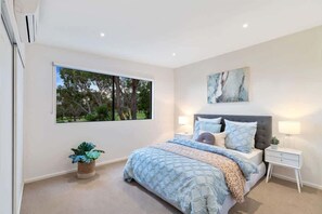 4 bedrooms, Internet - Villa Verde Luxury By The Golf Course (Melbourne)