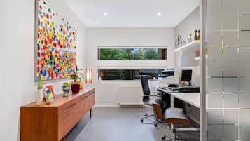 House | 4 bedrooms, Internet