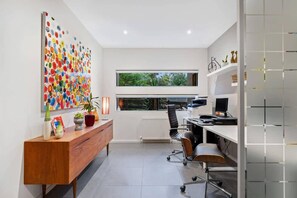 House | 4 bedrooms, Internet - Villa Verde Luxury By The Golf Course (Melbourne)