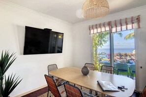 3 habitaciones y escritorio 