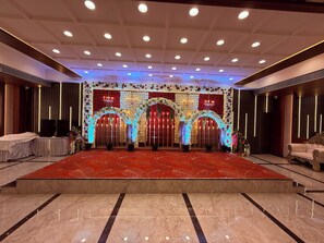 Banquet hall - Hotel Saffron Grand Thane (Thane)