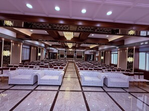 Banquet hall - Hotel Saffron Grand Thane (Thane)