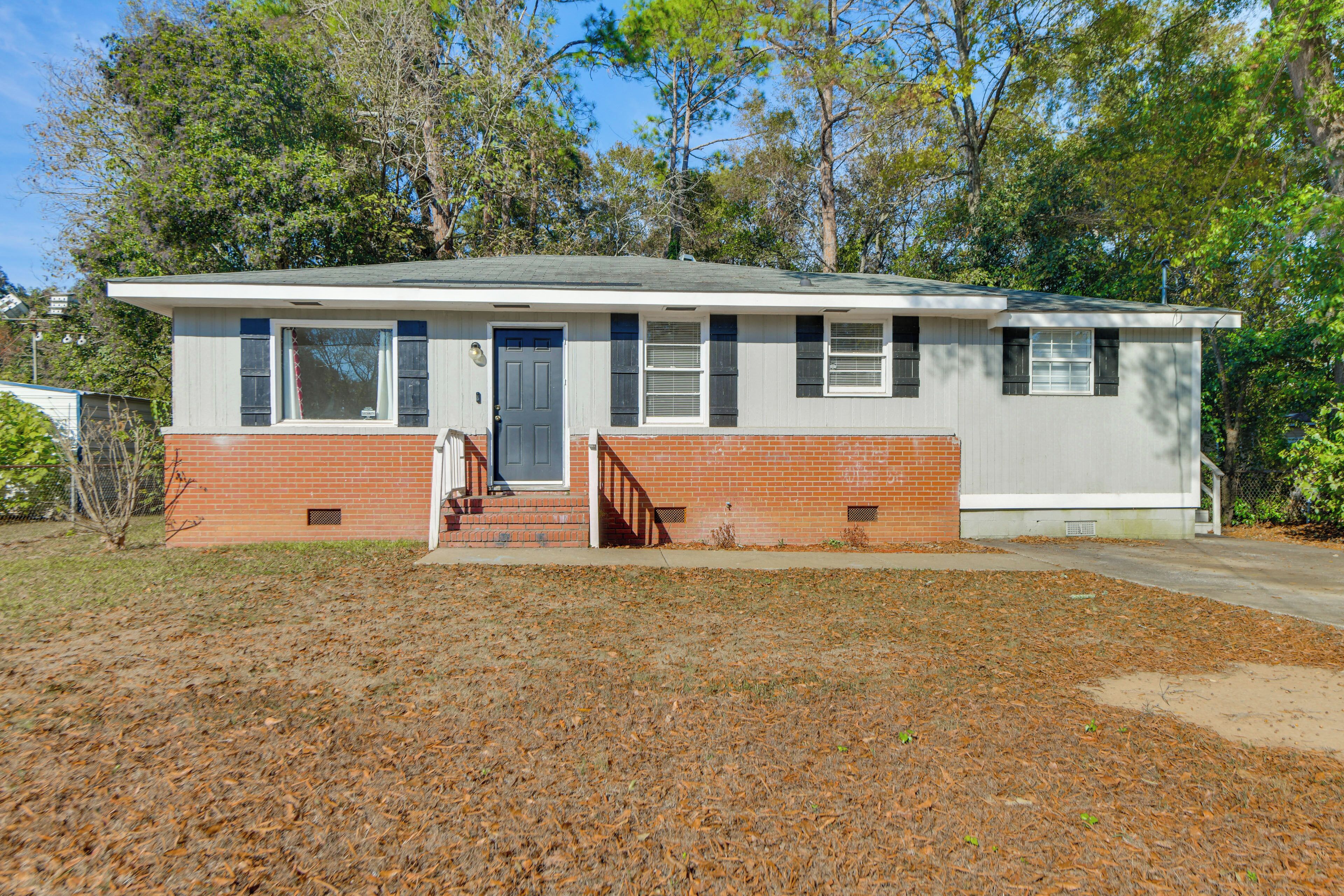 House (2 Bedrooms) | Front of property