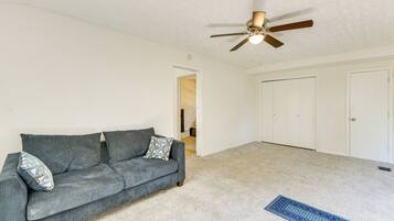 Rumah (2 Bedrooms) | Interior