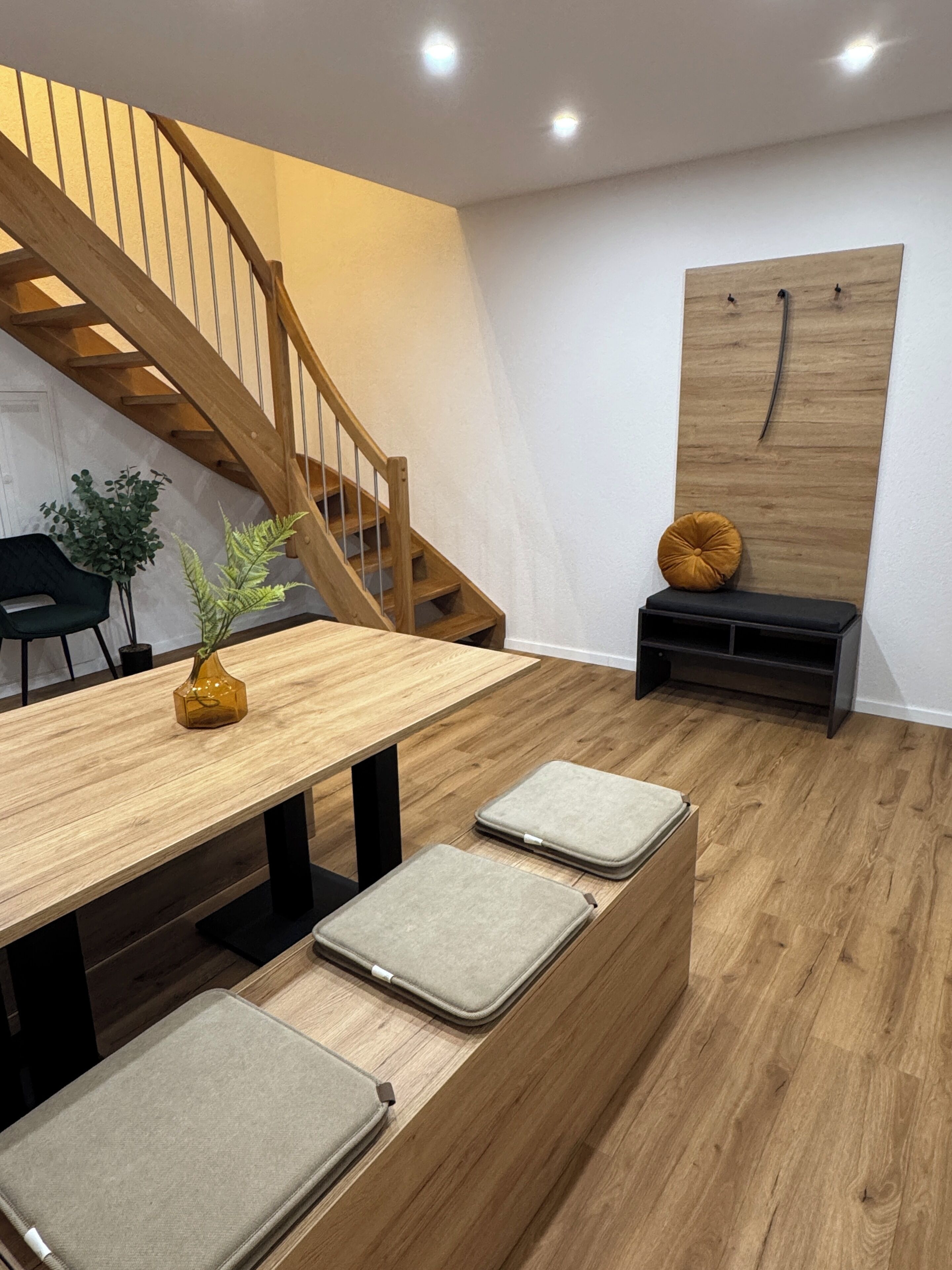 Appartement, 3 slaapkamers, balkon | Dineren op de kamer