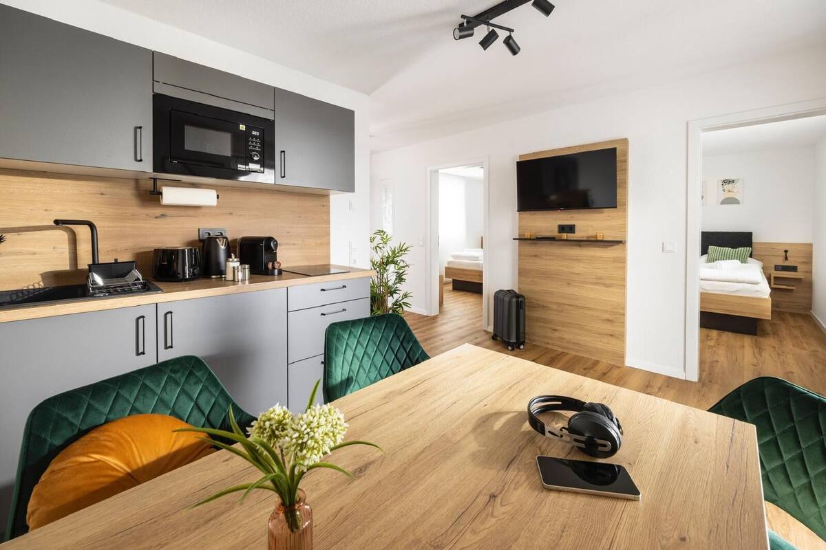 Full-sized fridge, microwave, espresso maker, electric kettle