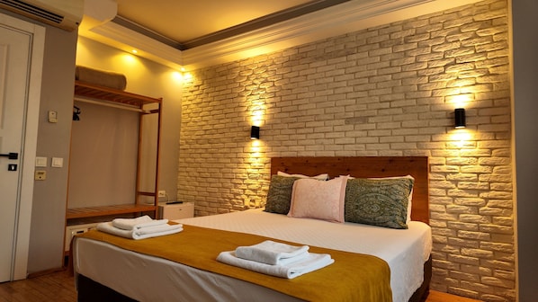 Comfort Twin Room, City View | Free WiFi