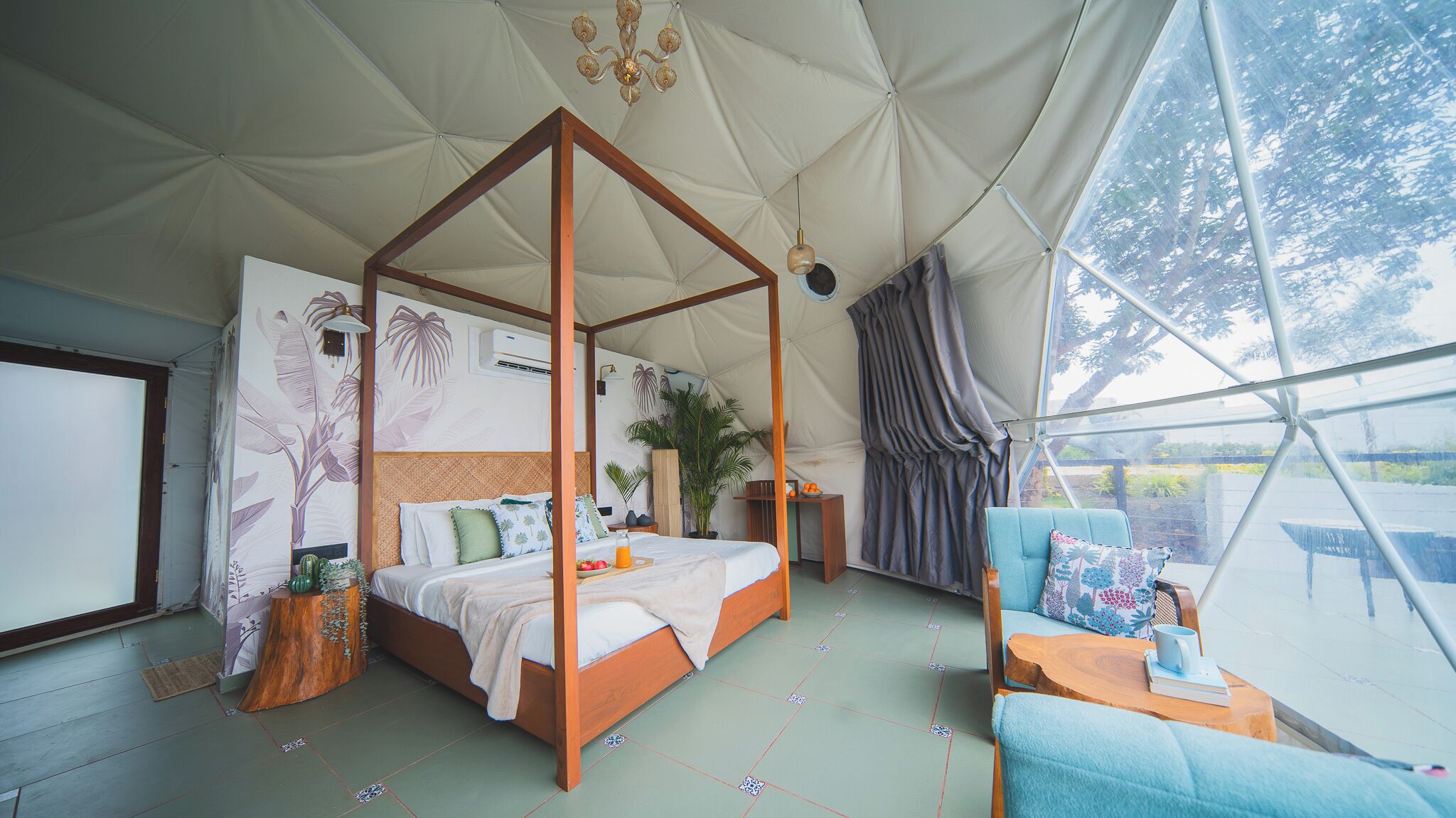 Habitación doble junior, vista al jardín | Wifi gratis 