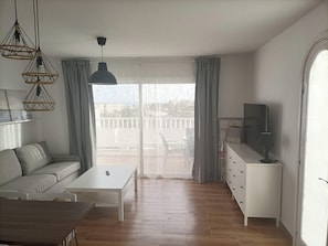 Living area - The Balcony of the 4 Moons - Apartment 631 (Costa Teguise)