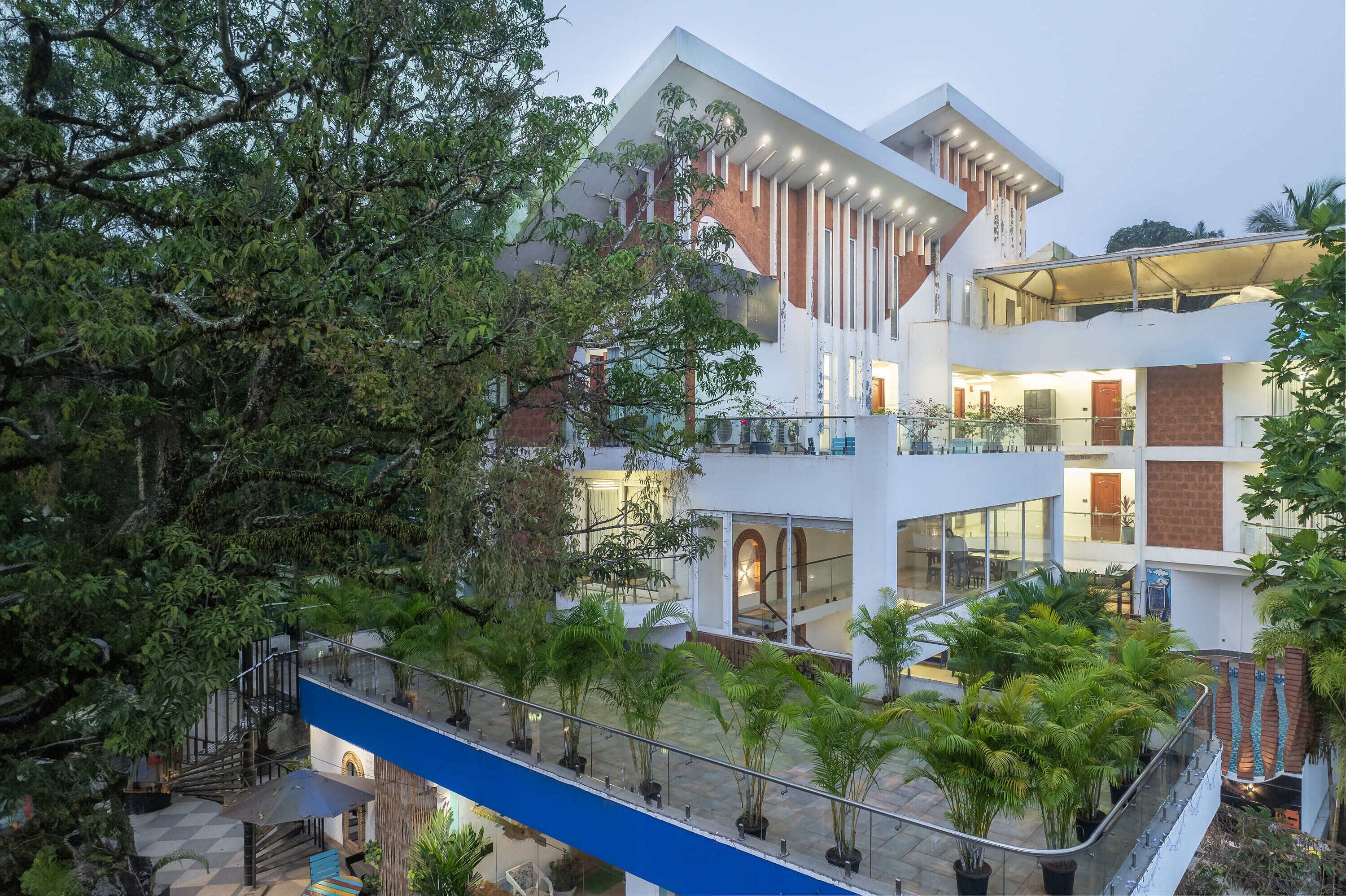 Mặt tiền nơi lưu trú