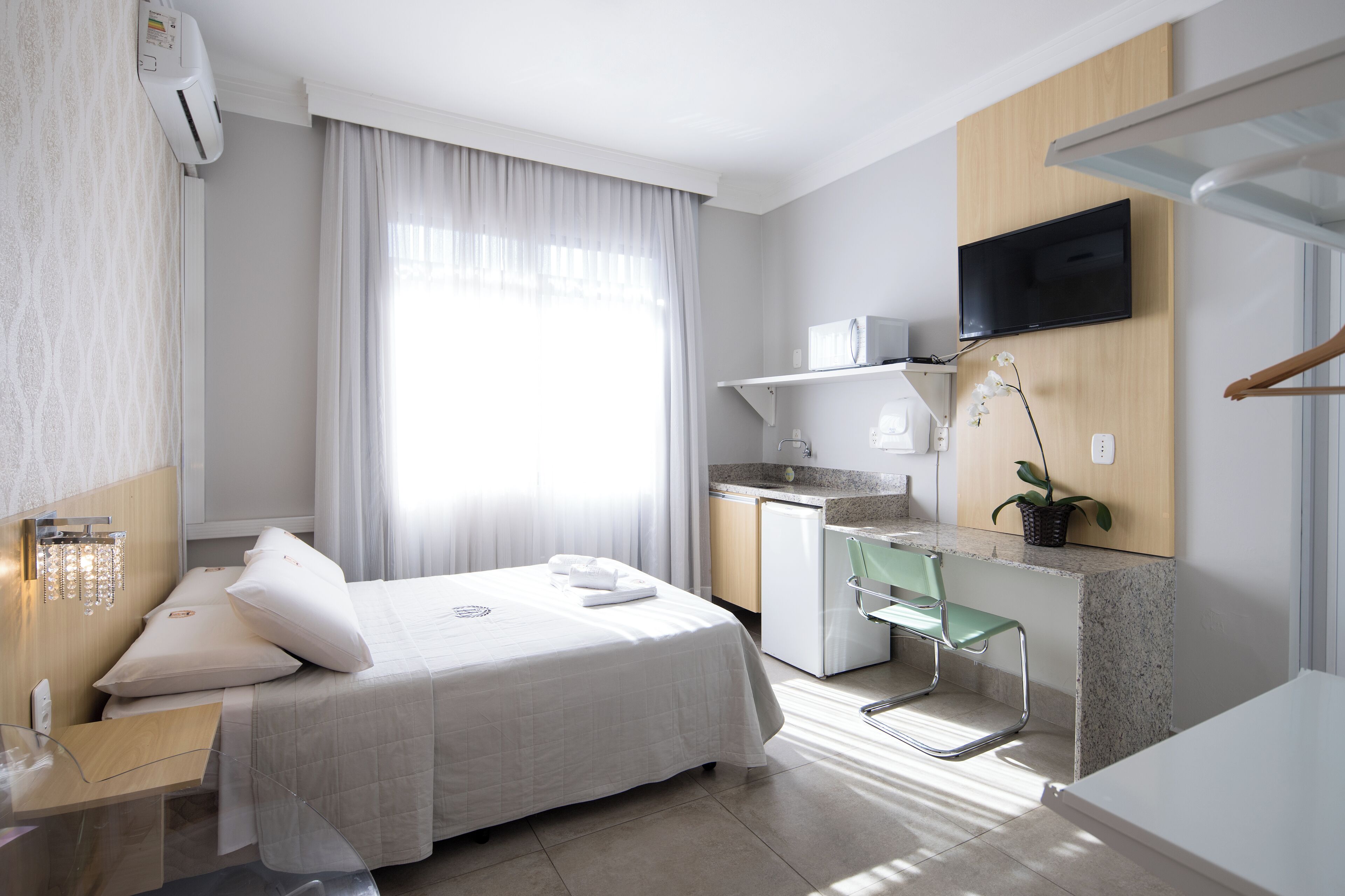 Standard Double or Twin Room | Desk, laptop workspace, free WiFi