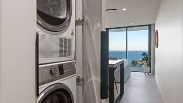 Apartment | Bathroom | Towels