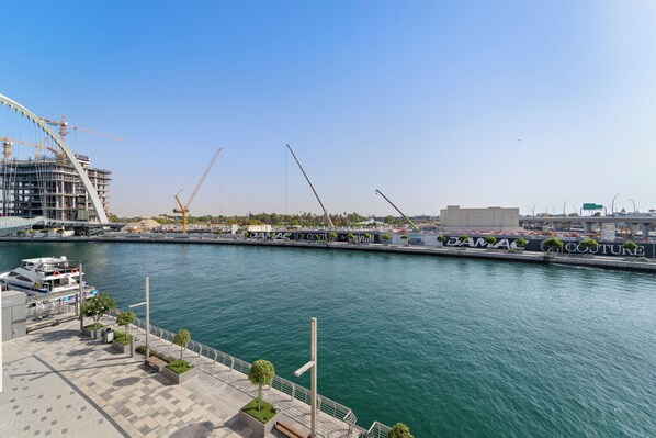 Terrace/patio - 2BR M Room CF7 B Partial Canal View (Dubai)