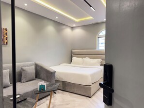 Iron/ironing board, WiFi - LP121.7 Special Riyadh Offer on Studio Stay in Al Masaif (Riyadh)