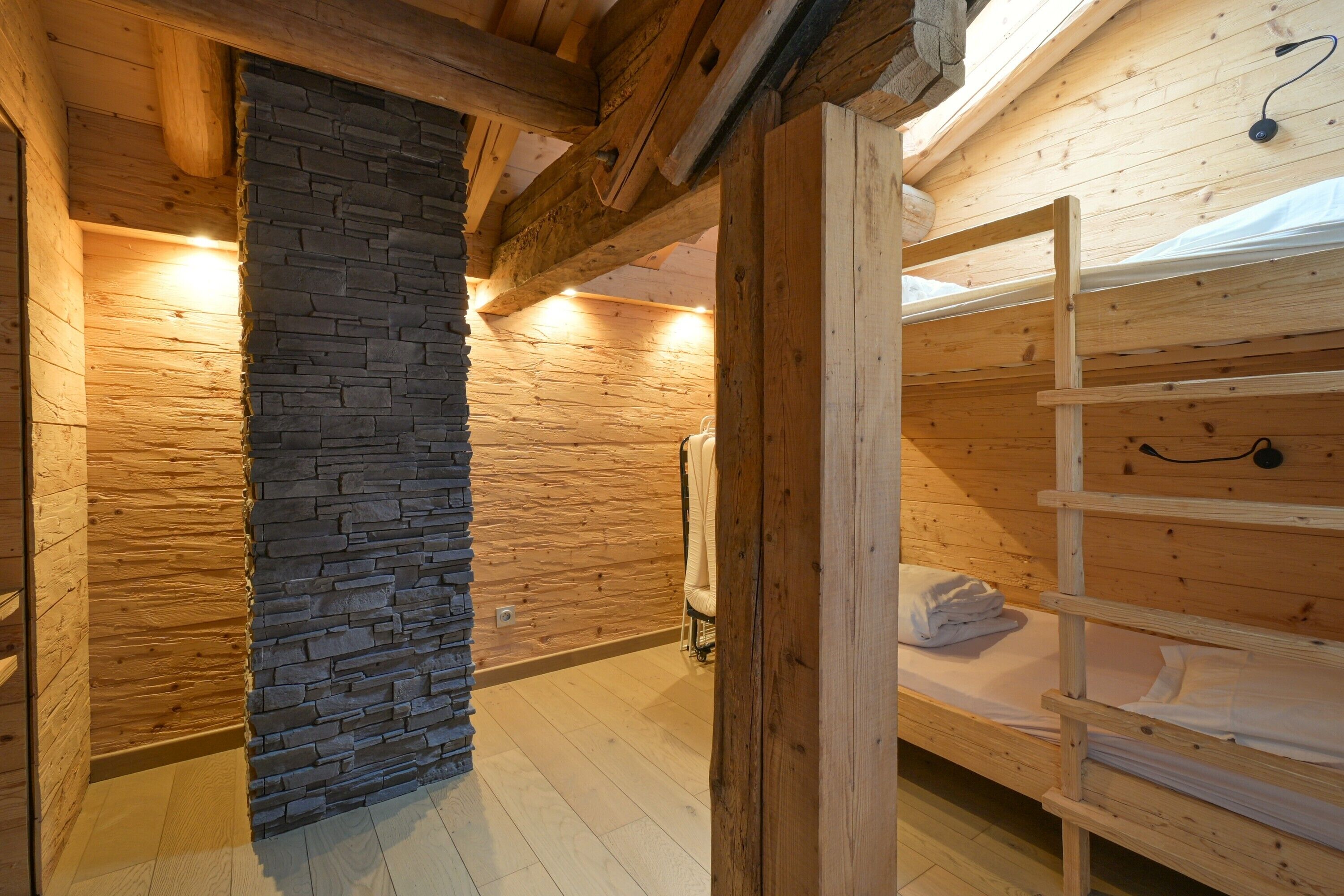 Fer et planche à repasser, Wi-Fi, draps fournis