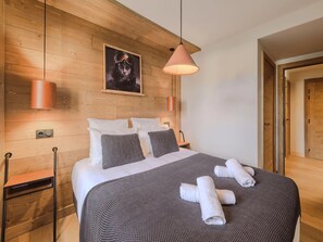 Apartment | 4 bedrooms - Spacious Alpine Apartment With Jacuzzi (Combloux)