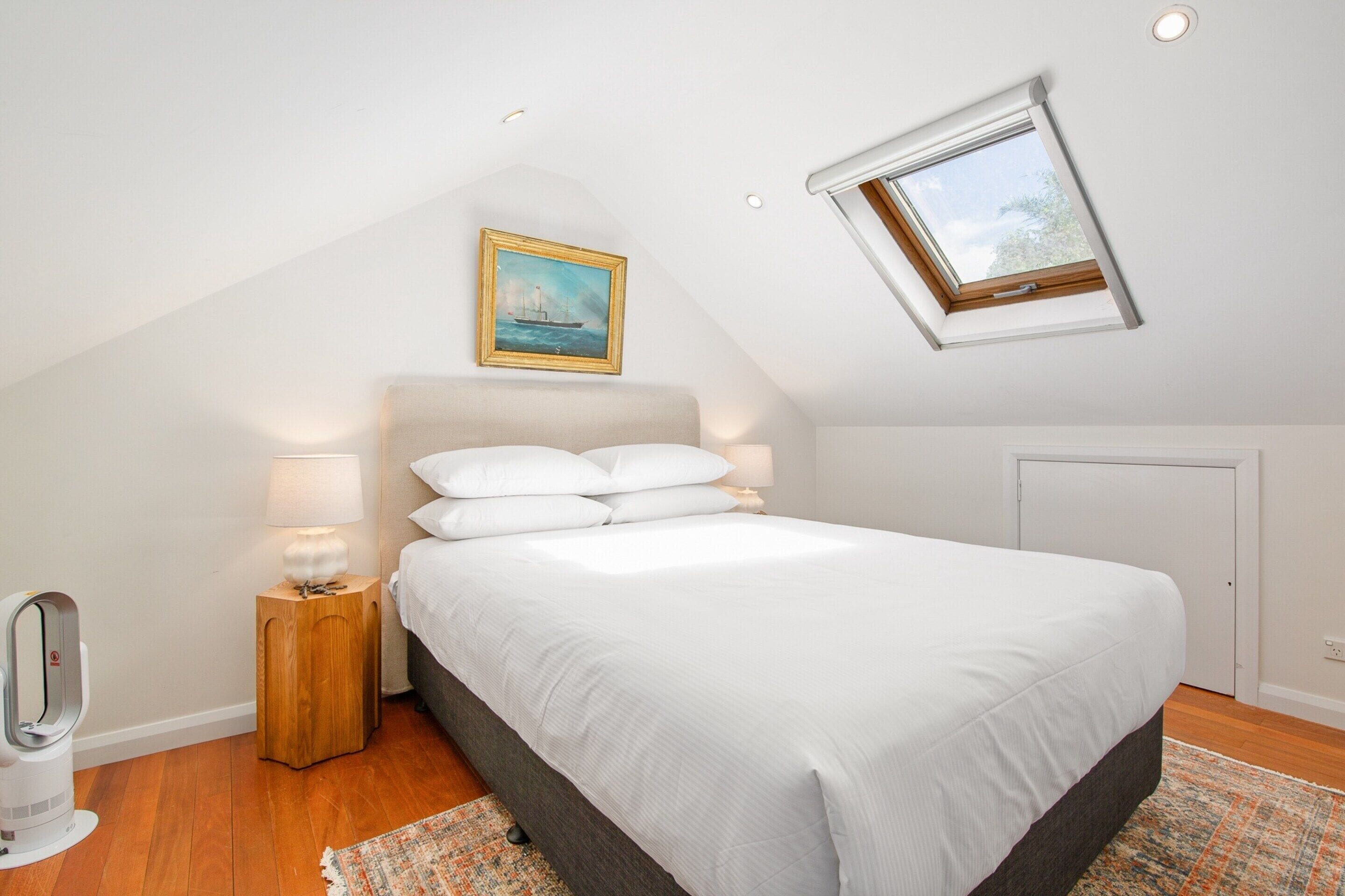 Leilighet | 2 soverom, skrivebord for bærbar PC og sengetøy