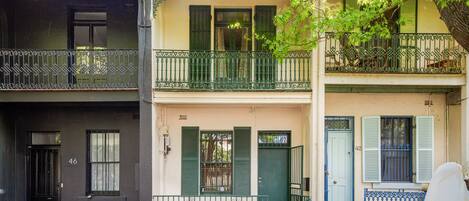 Apartment | Reception