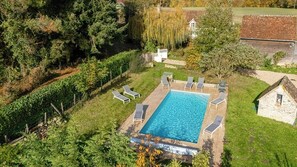 Pool - La Gourmandière aux Bruyères (Igé)