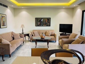 Living area - Spacious 3-bedroom apartment with AC in Beirut walking distance to downtown (Beirut)