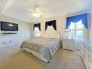 House, 4 Bedrooms - The White House 4 Bedroom Home (Clermont)
