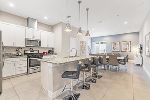 Stadtwohnung, 4 Schlafzimmer | Eigene Küche