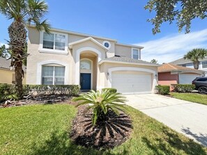 House, 6 Bedrooms | Exterior