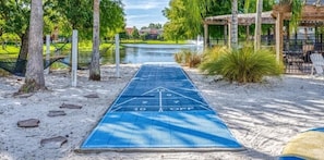 Stadtwohnung, 3 Schlafzimmer | Sportplatz