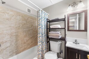 Bathroom - Mallard 2B close to the Beach (Ocean City)