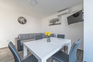 Dining - Balen 2 apartment (Gajac)