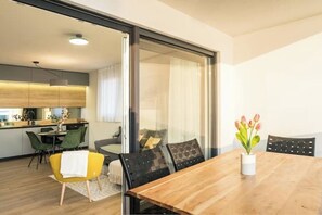 Dining - Blue waves apartment (Mandre)
