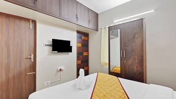 Rom – deluxe | Skrivebord for bærbar PC og wi-fi (inkludert)