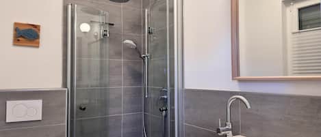 Apartment | Bathroom