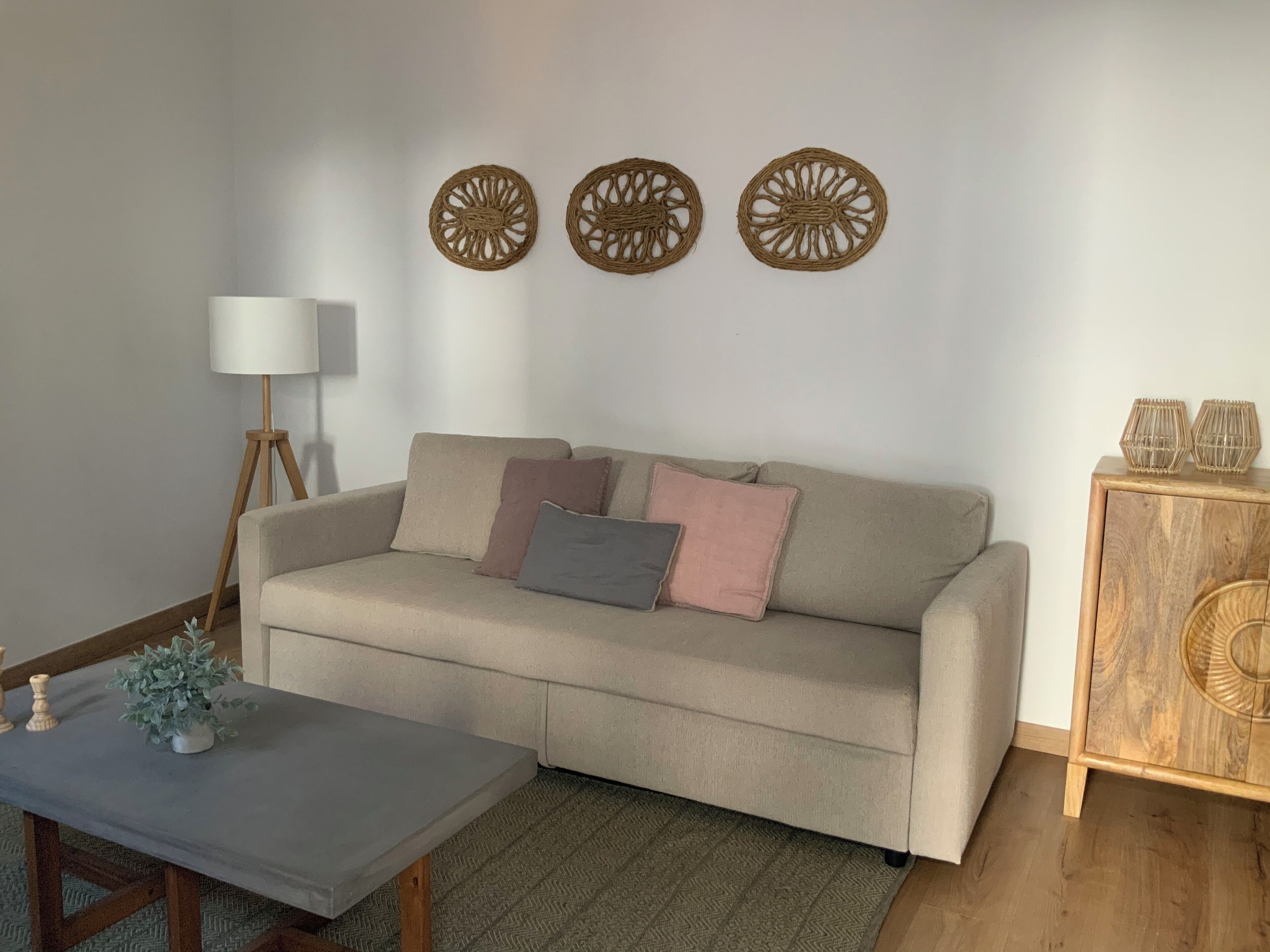 Family House, 1 Queen Bed, Patio | Living area