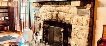 The Big House @ Wendover - Historic Home