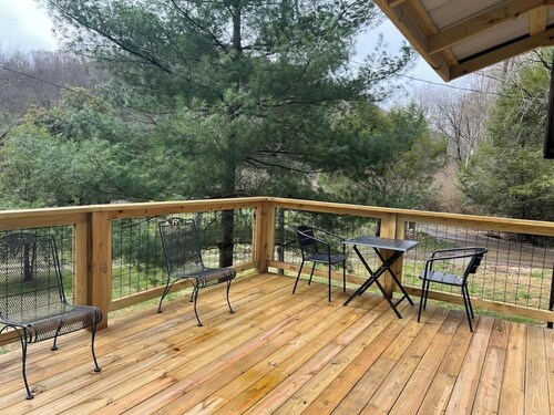 McIntosh Cabin - Off the Grid Getaway!