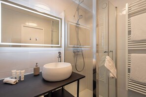 Een douche, een haardroger