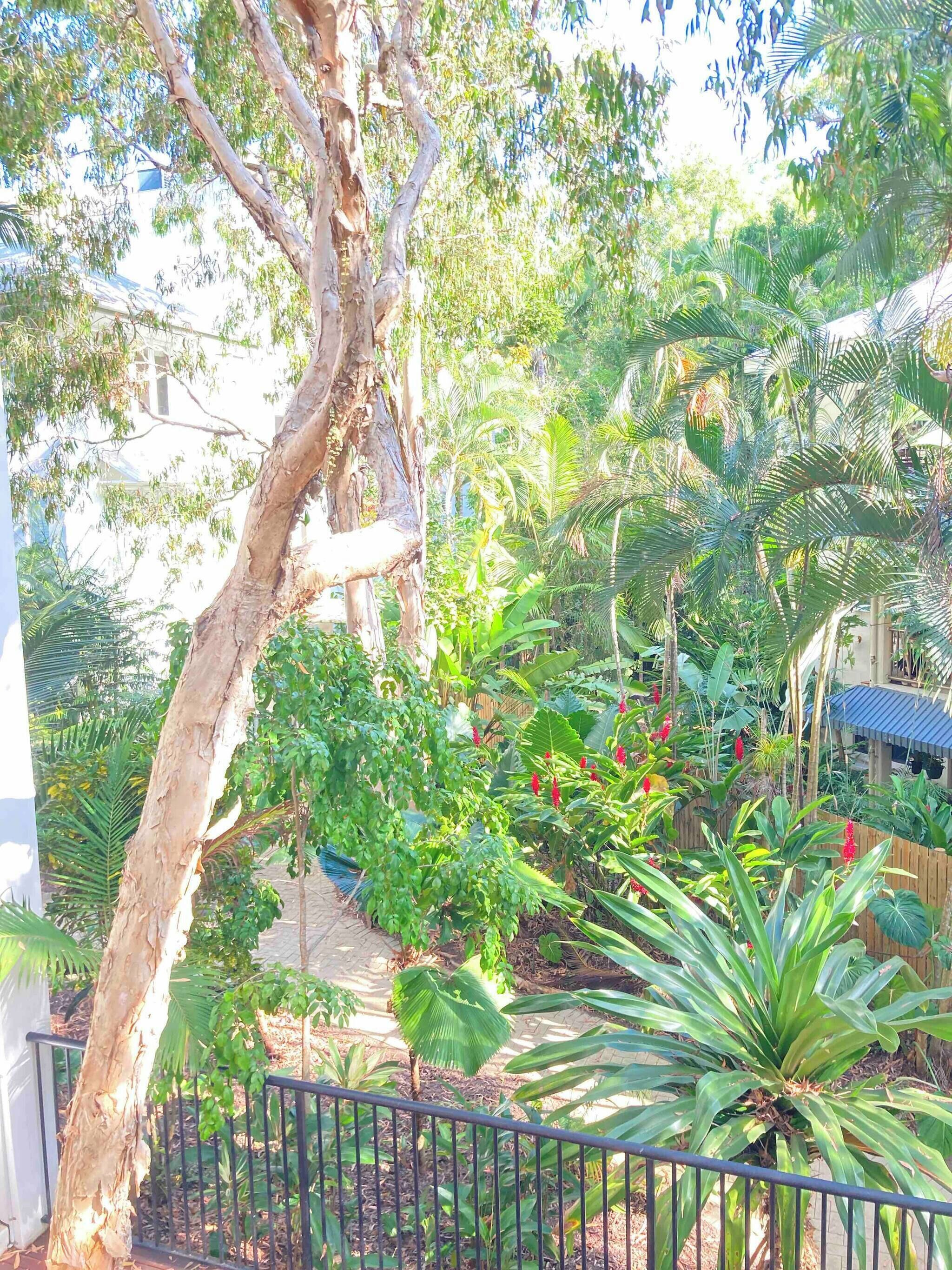 Apartment, 2 Bedrooms, Balcony | Garden